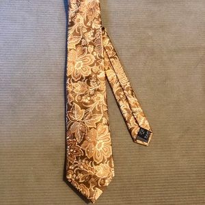 100% Silk, Authentic Valentino Tie
